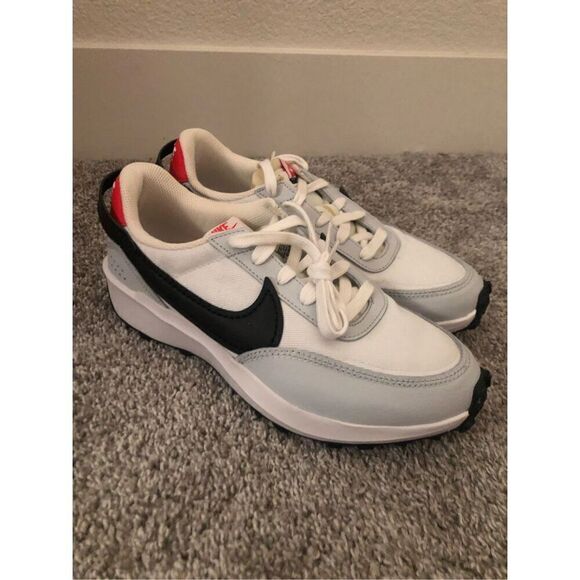 Nike Waffle Debut Shoes Men\'s Size 8 main image 4